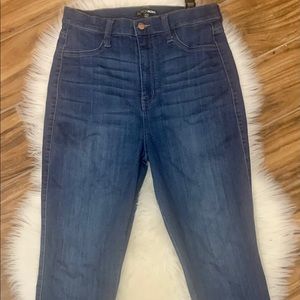 Super Stretch High Rise Skinny Jean - Medium Wash